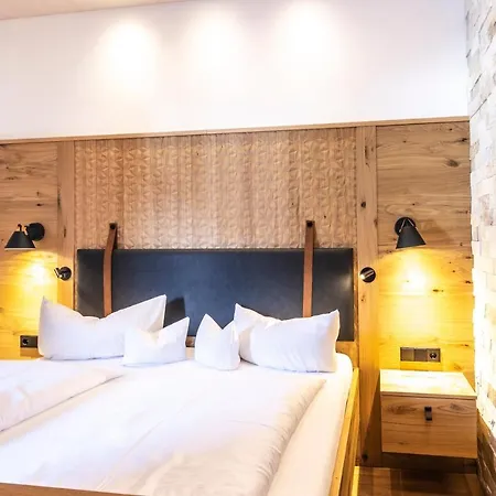 Alpen Post Hotel Au (Vorarlberg)