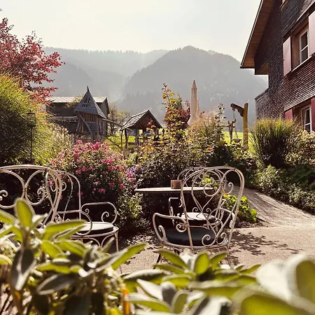 Alpen Post Hotel Au (Vorarlberg)