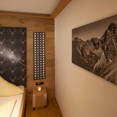 Alpen Post 4*
