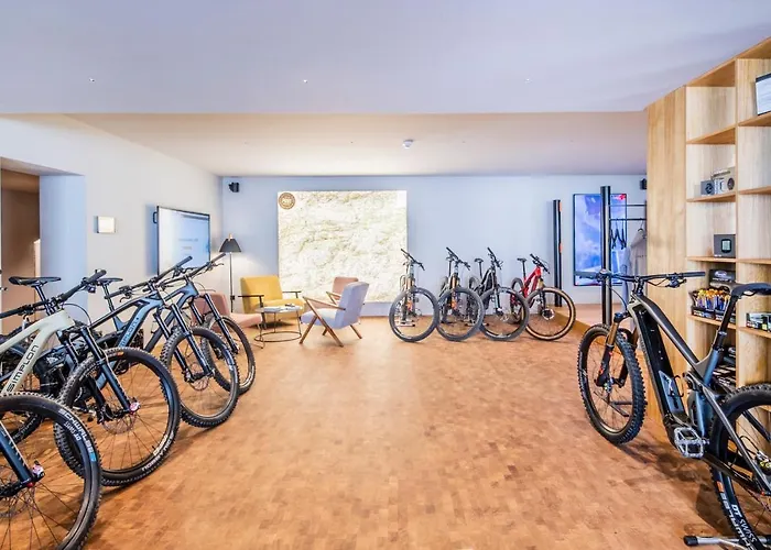 ホテル Alpen Post Au (Vorarlberg)