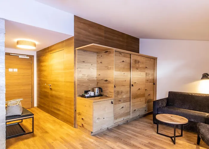 Alpen Post 호텔 4*